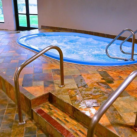Potawatomi Inn&Cabins Angola Esterno foto